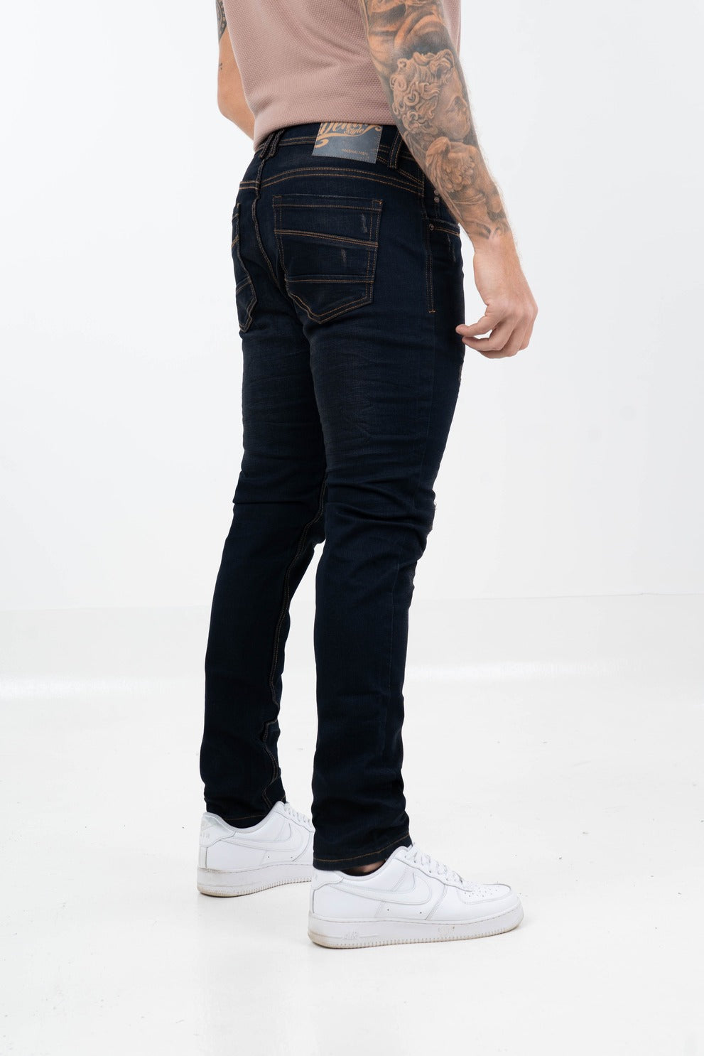 Pantalón Slim Con Roto-1590