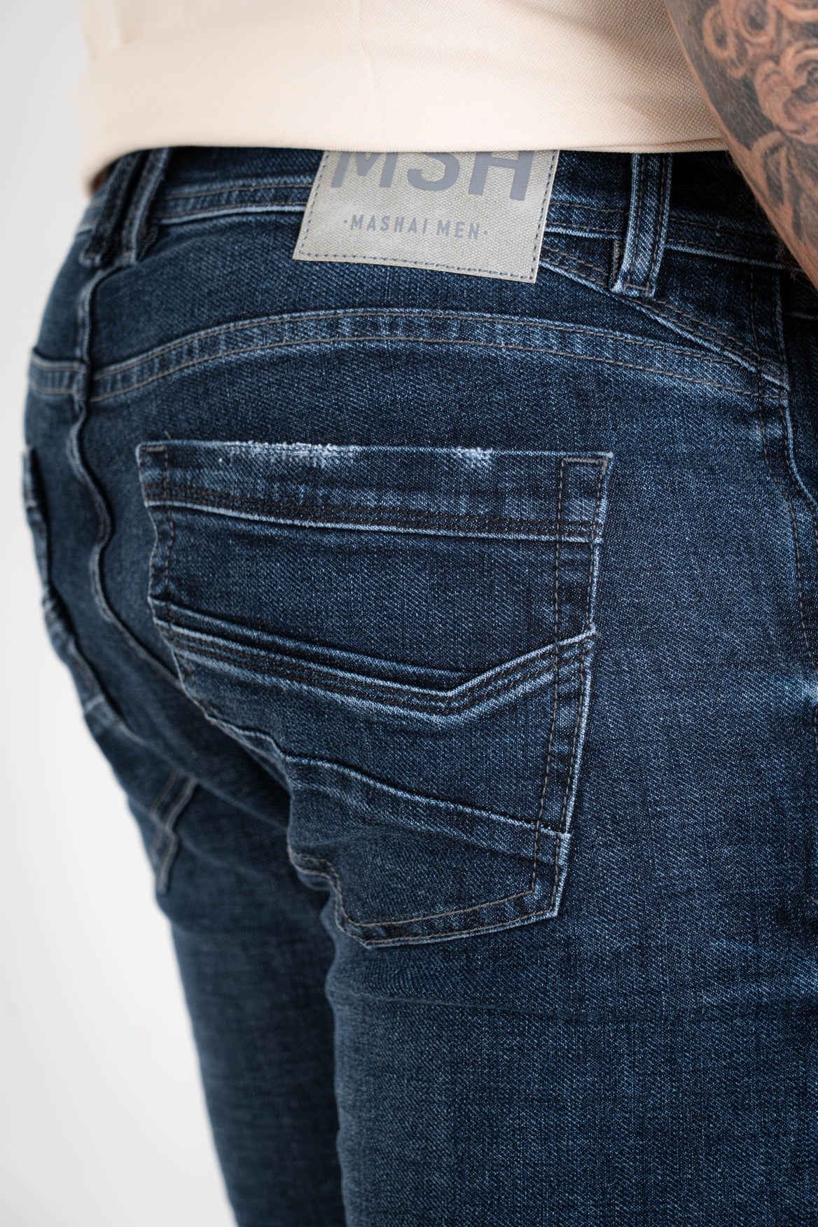 Pantalón Slim Elegancia Contemporánea