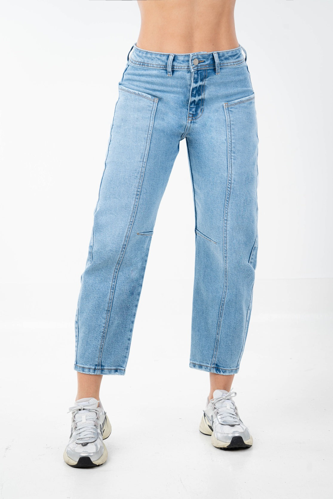 Jean Barrel Shape Fit