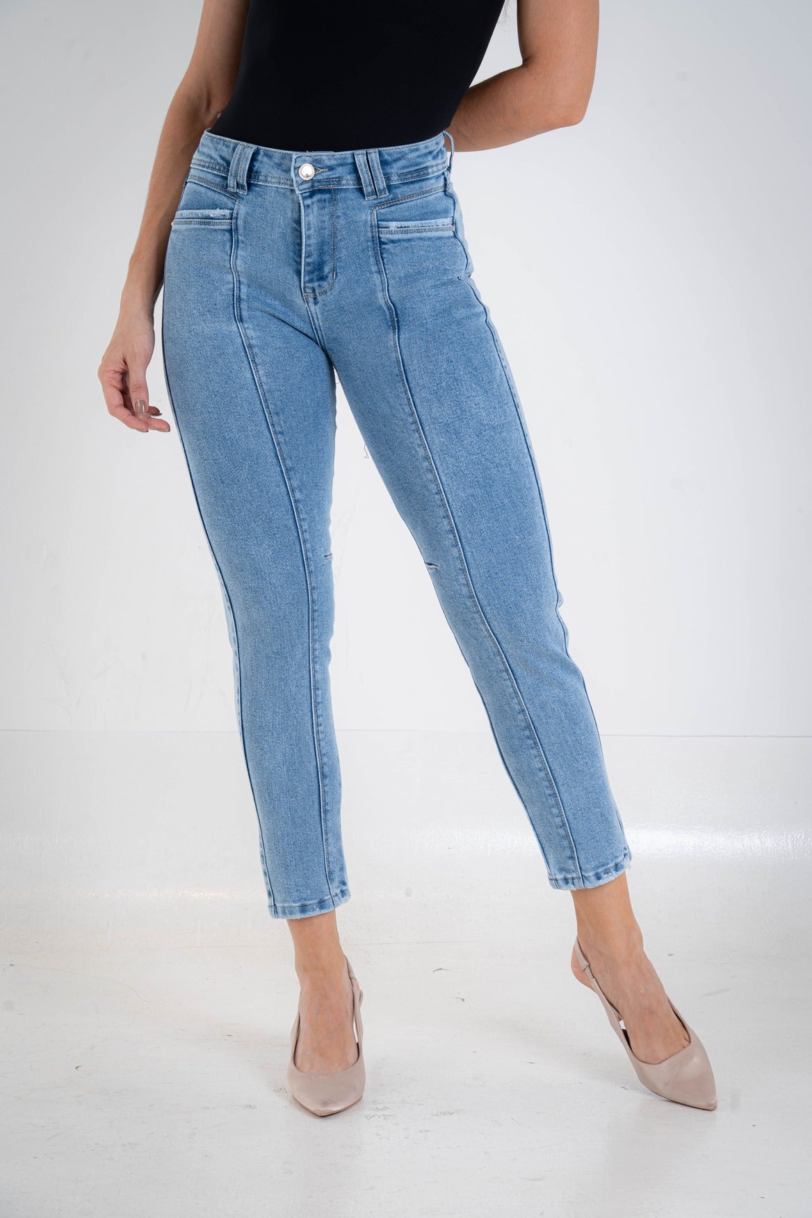Pantalón Mom Fit Esencial Chic
