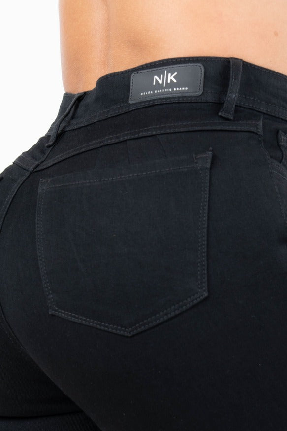 Jean Elegante Classic Black