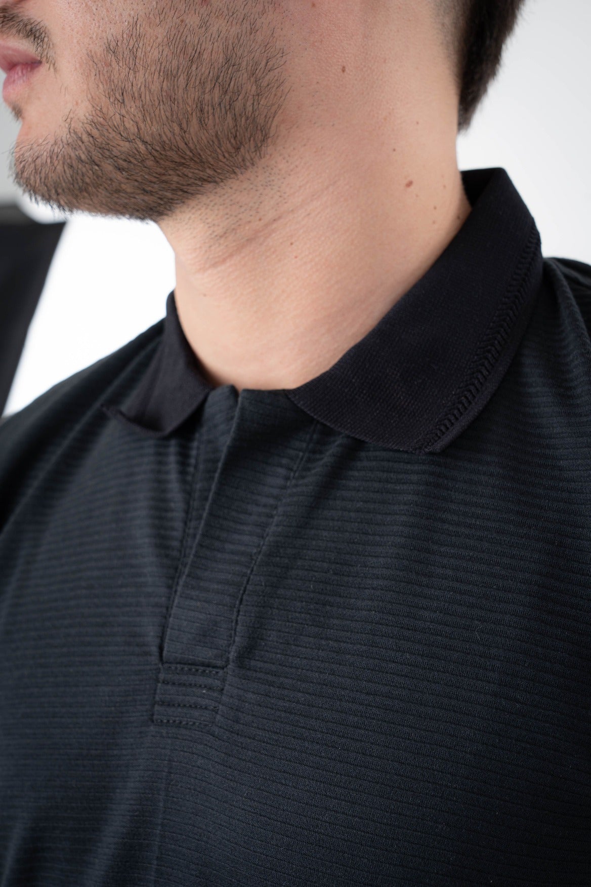 Camisa Tipo Polo Textura Con Detalles-T004