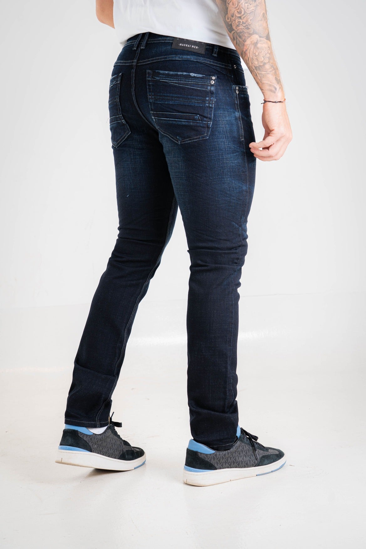 Pantalón Regular Esencia Clásica