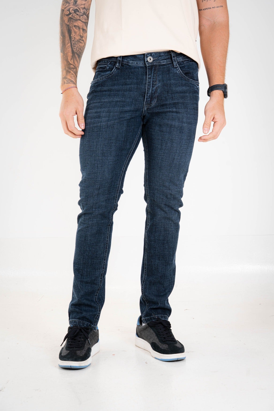 Pantalón Slim Elegancia Contemporánea