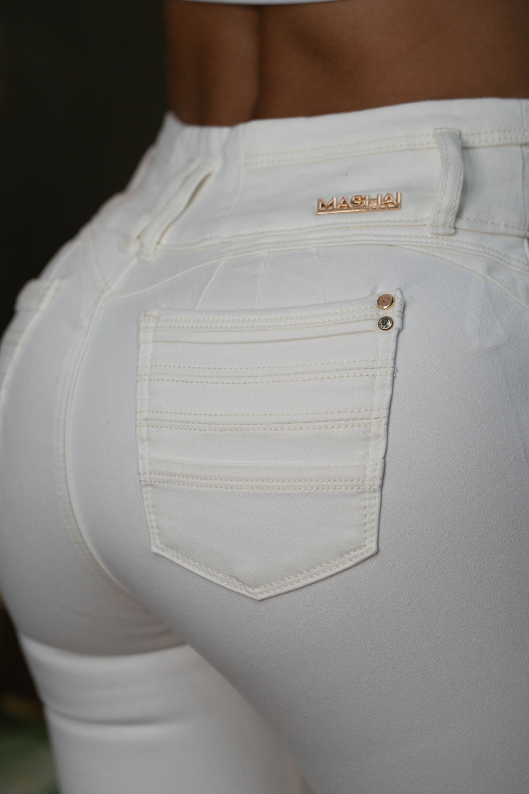 Jean Elegant White Cream