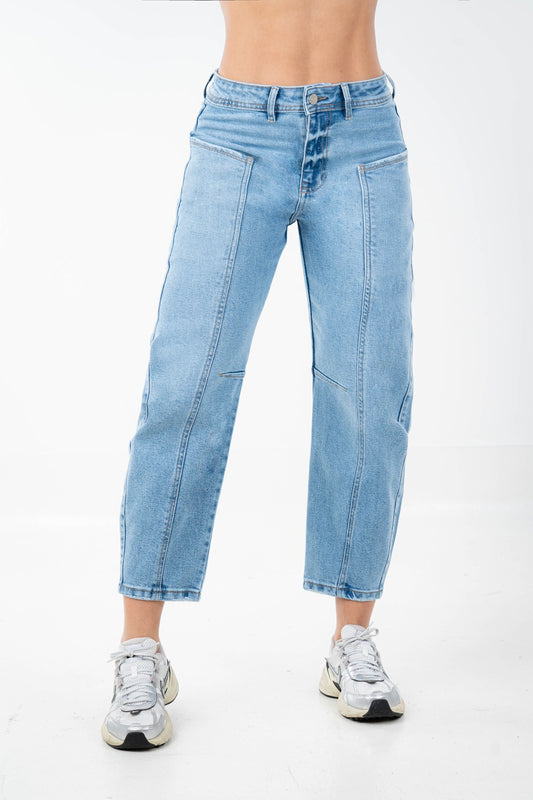 Jean Barrel Shape Fit