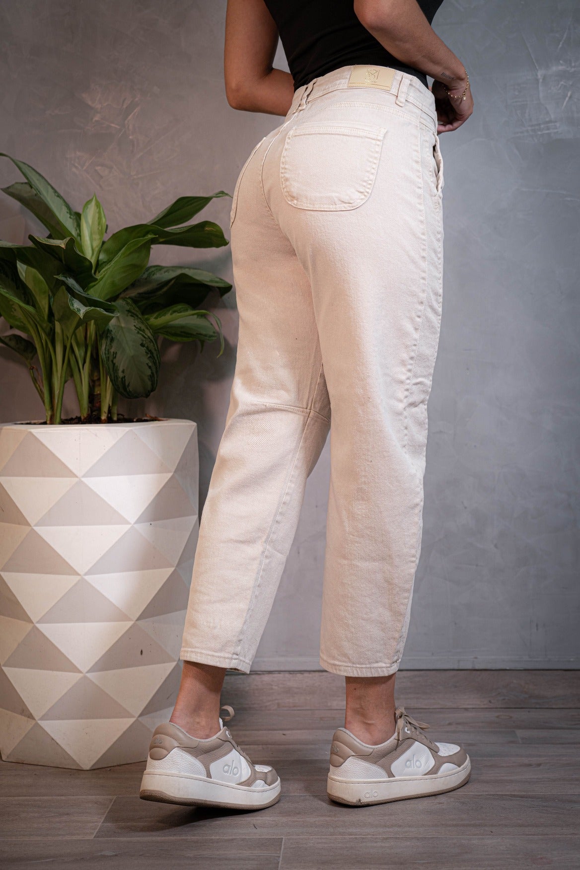 Jean Barrel Perfil Moderno