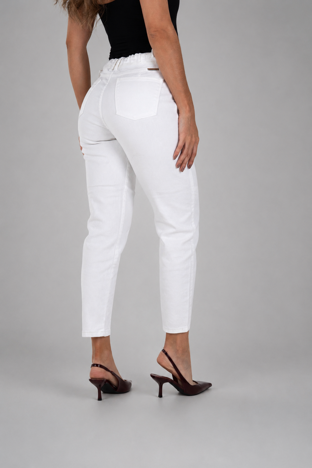 Jean Momfit Contorno Chic