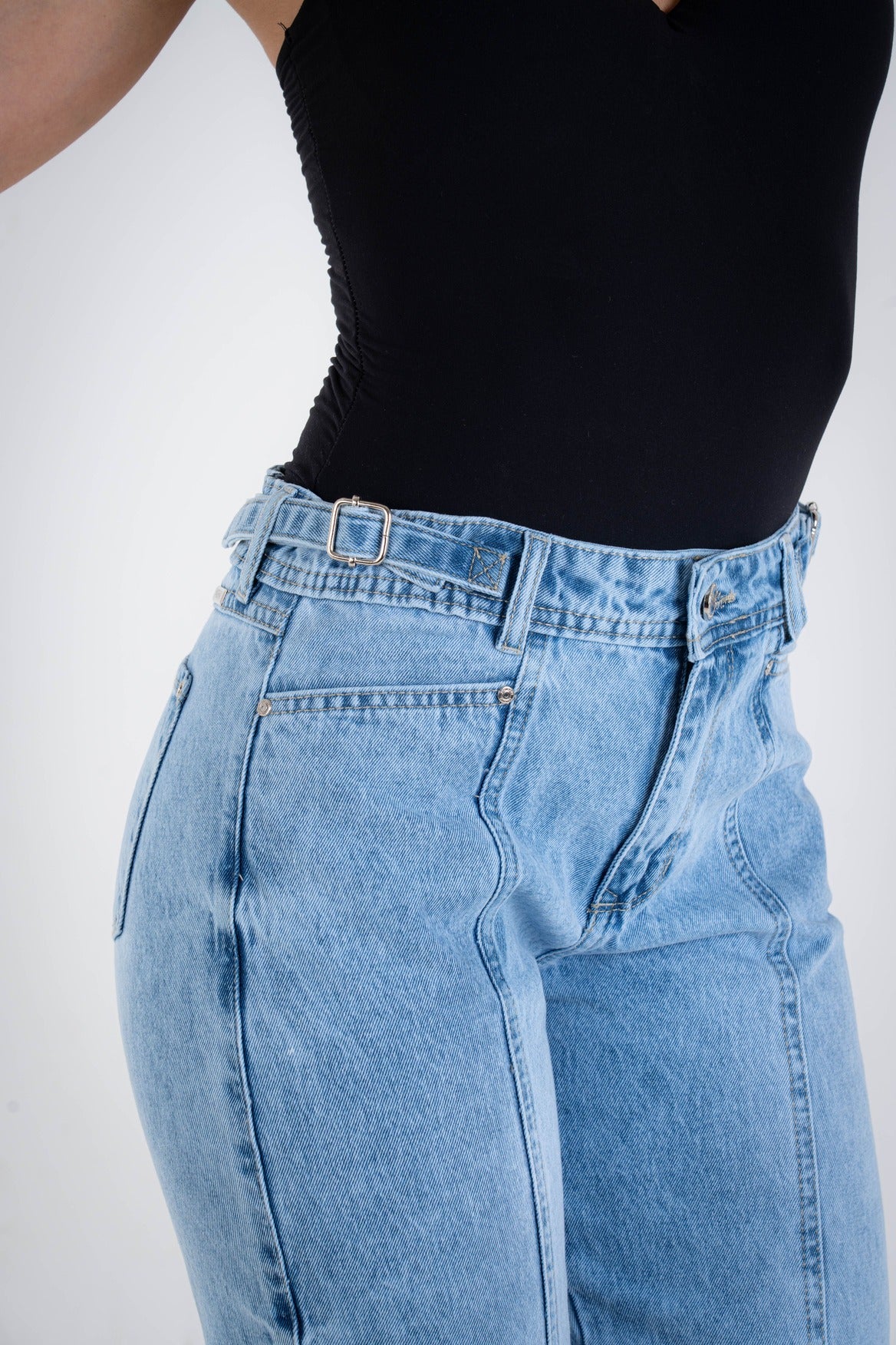 Jean Mom Fit Diseño Premium