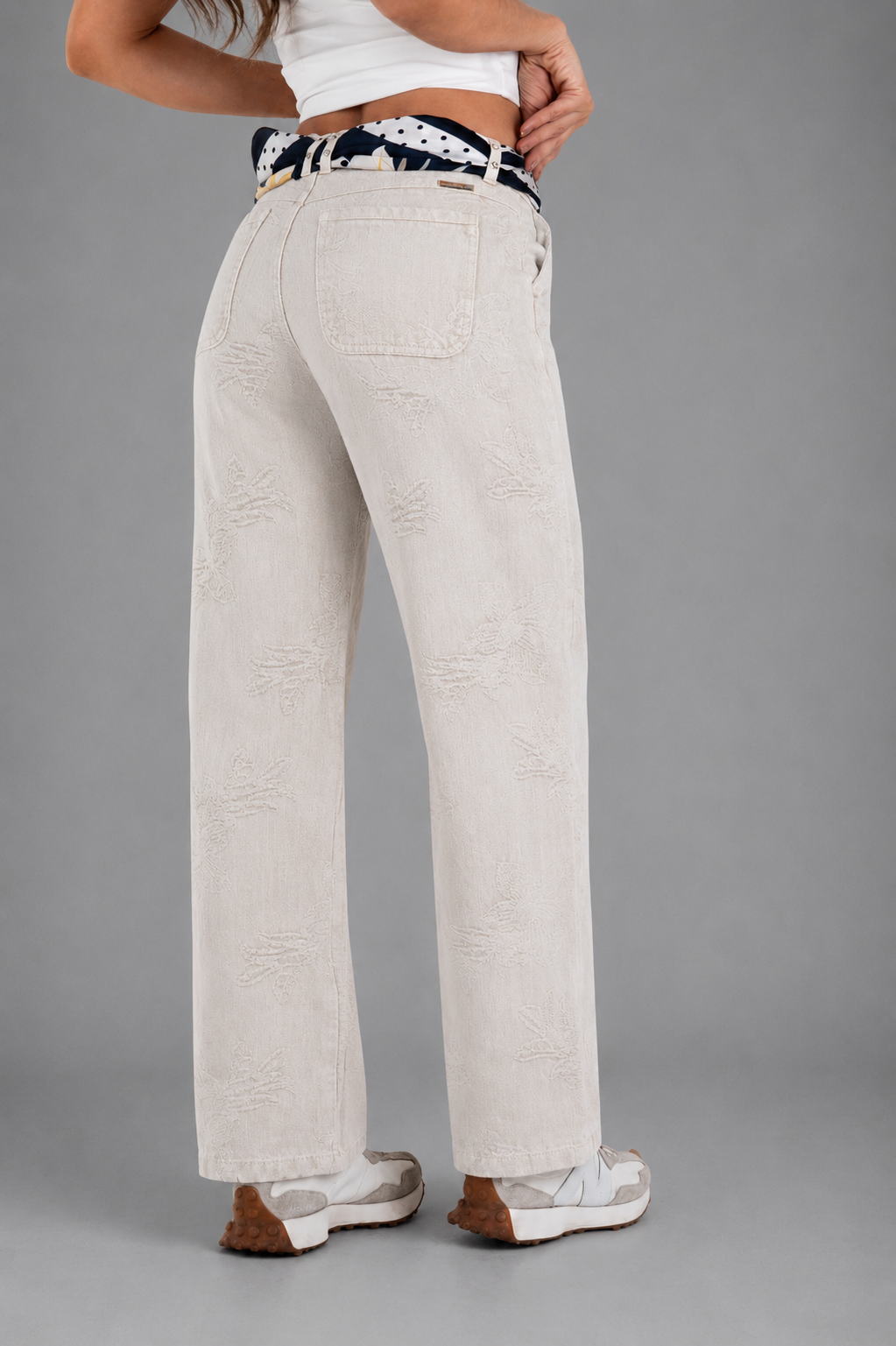 Jean Wide Leg Sofisticada Con Bordado