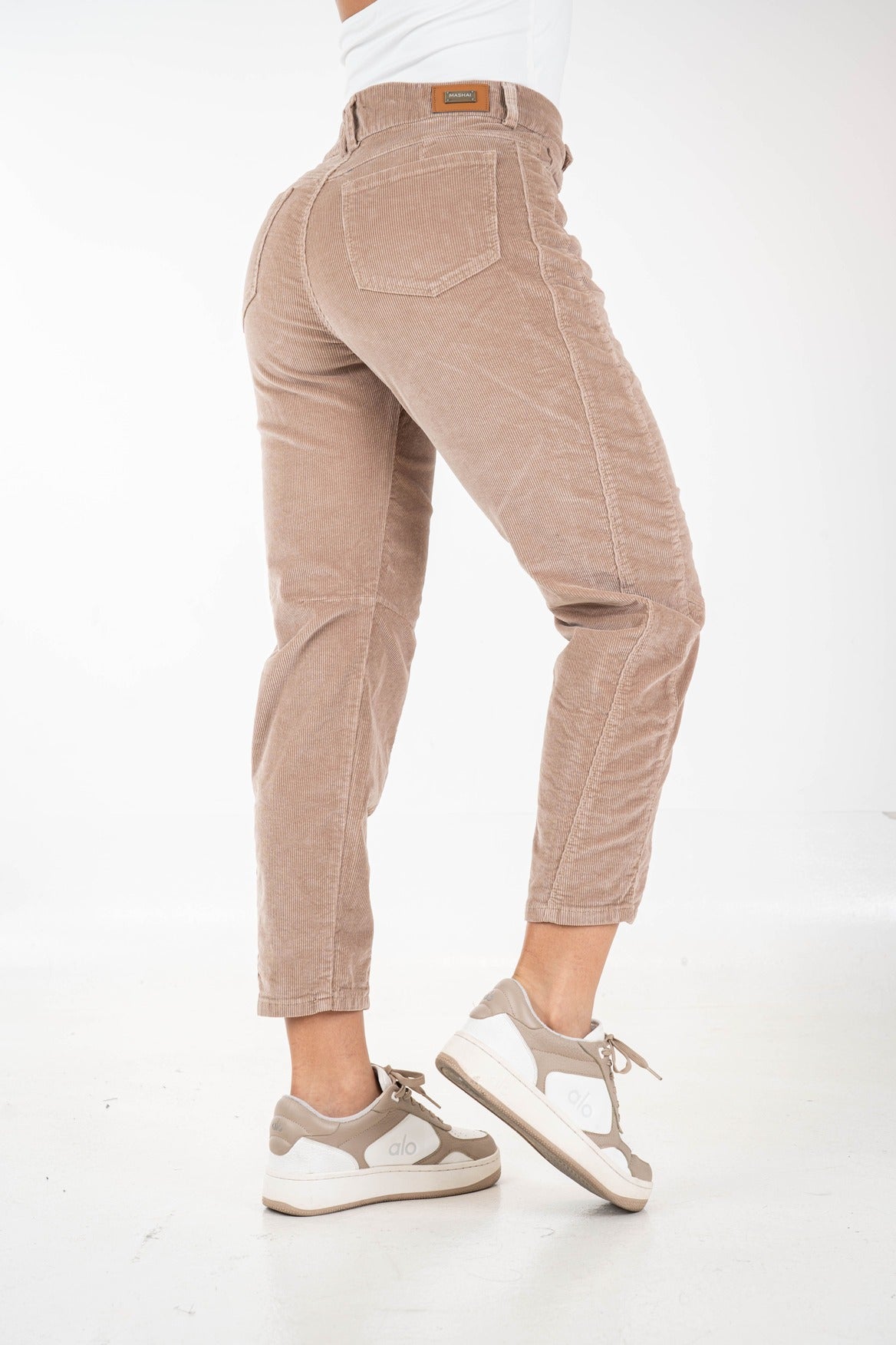 Jean Barrel Estilo Atemporal Stretch