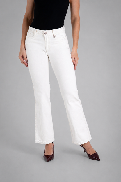 Jean Recto Estilo Elegante Crema