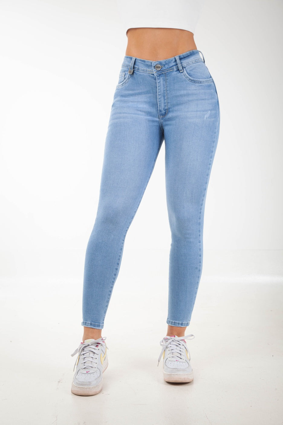 Jean Skinny Figura Estilizada Stretch