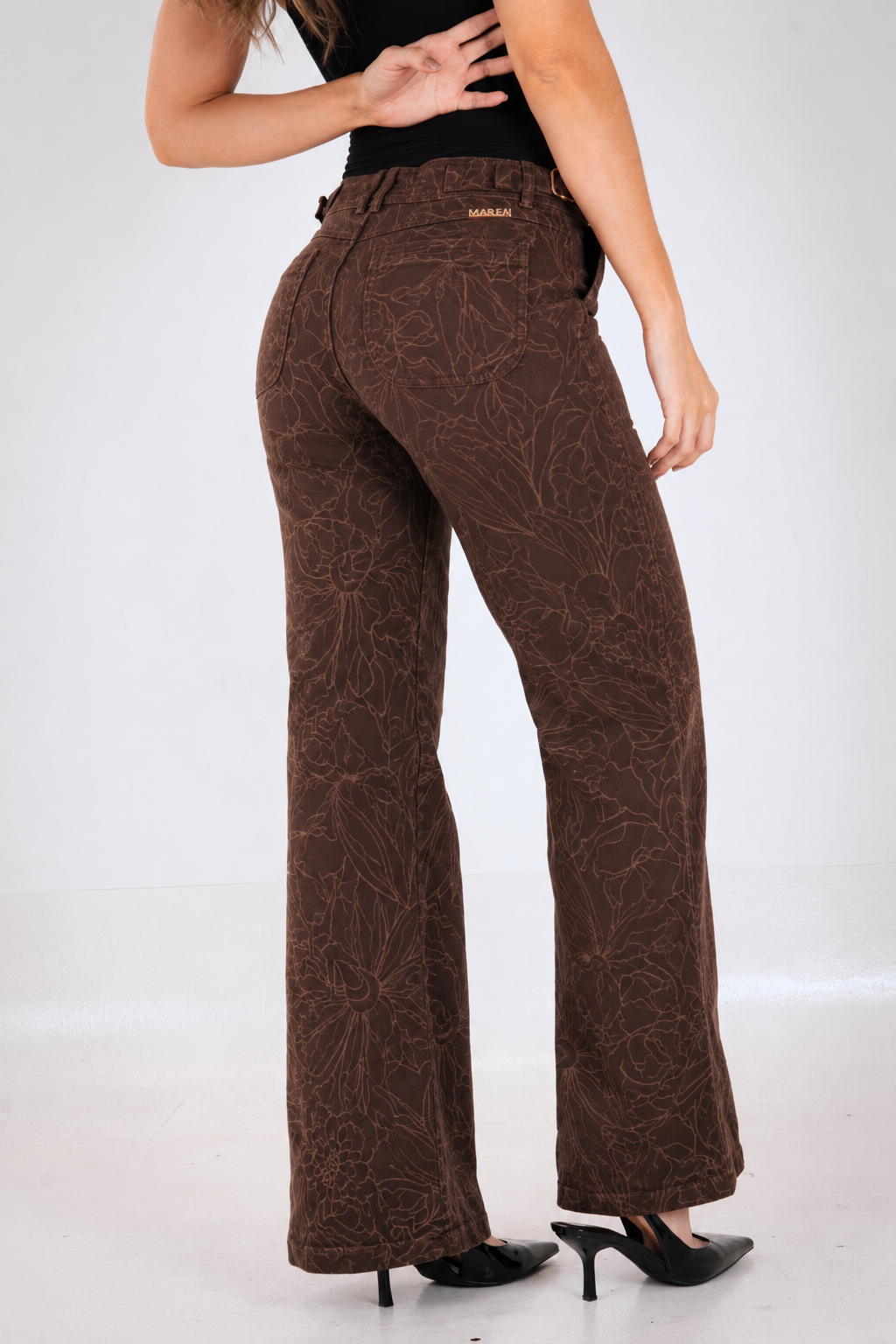Jean Wide Leg Laser Floral Chocolate Rígido